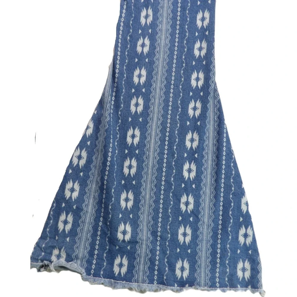 Cowgirl Hardware Aztec Flare Jeans Womens W27 Blue Bell Bottom Western Rodeo Y2K